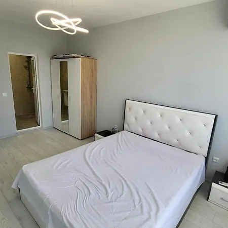 דירה El-em Apartments-g 402 *